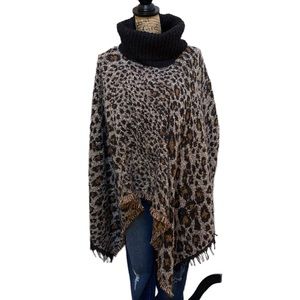 Brown/ gray patterned sweater poncho